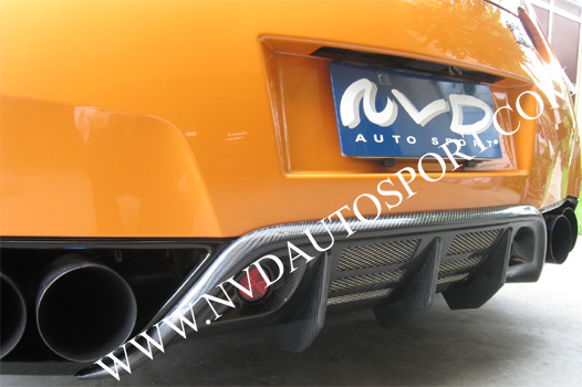 Nissan GTR R35 Wald Body Kits carbon fibre rear diffuser